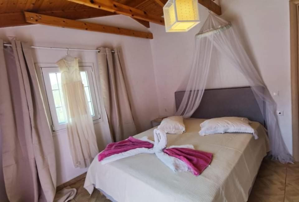 Julia House Villa Andipáta Eksteriør billede